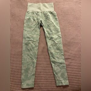 NVGTN Sage Green Camo Seamless Leggings